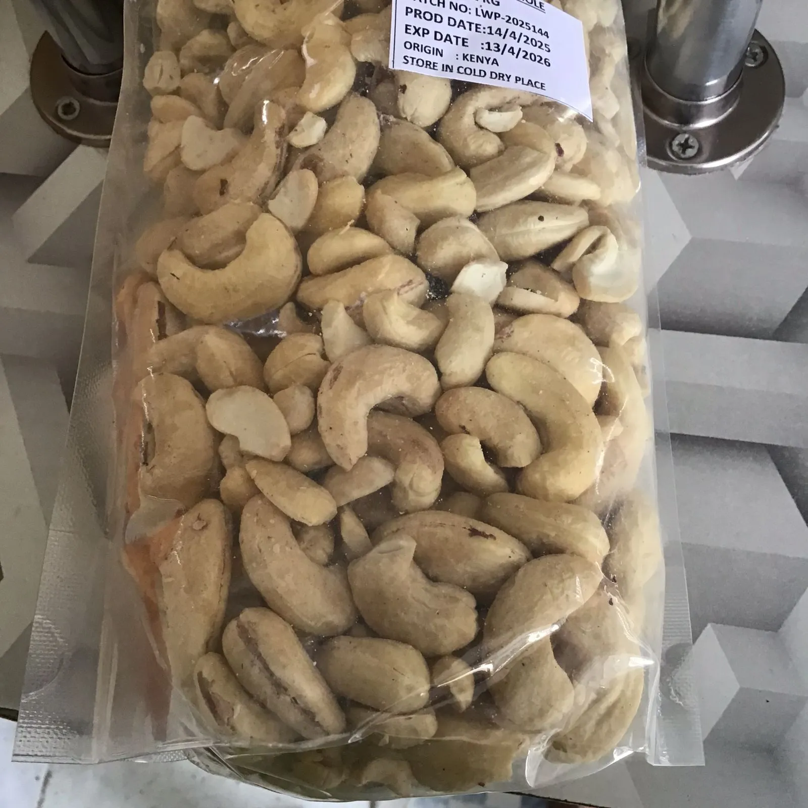 Cashew Nuts Ww180