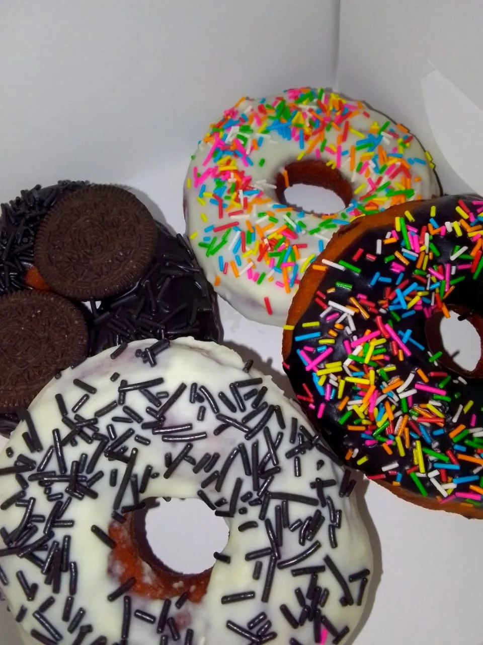 Doughnuts (decorated ) 4 pieces