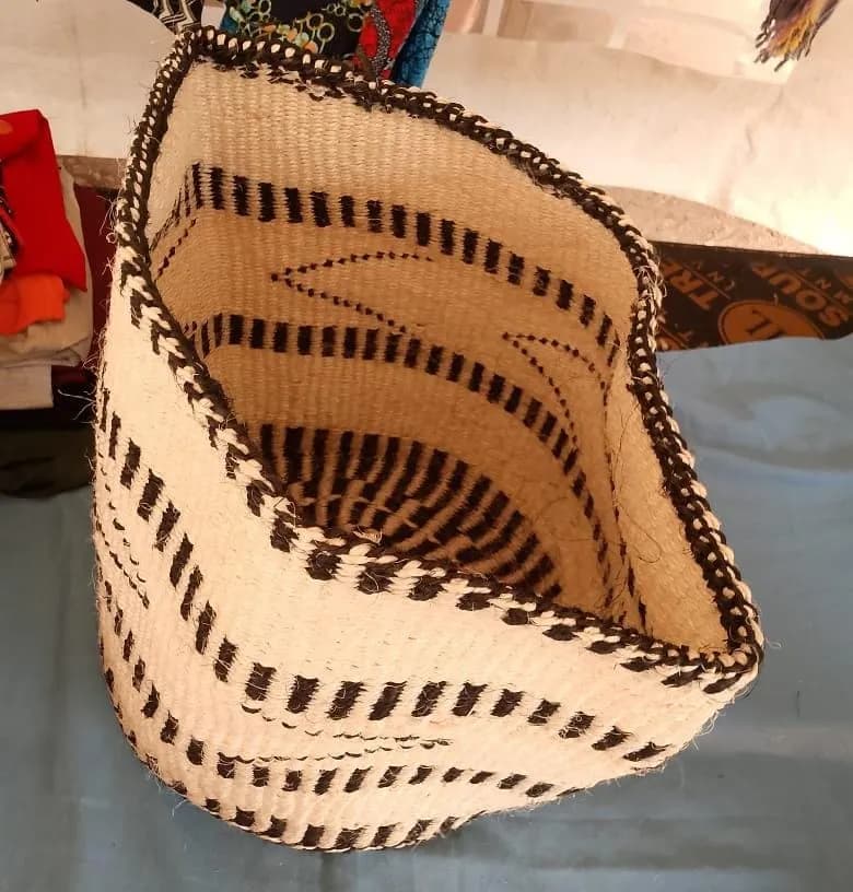 Woven Sisal Black/Brown Platter