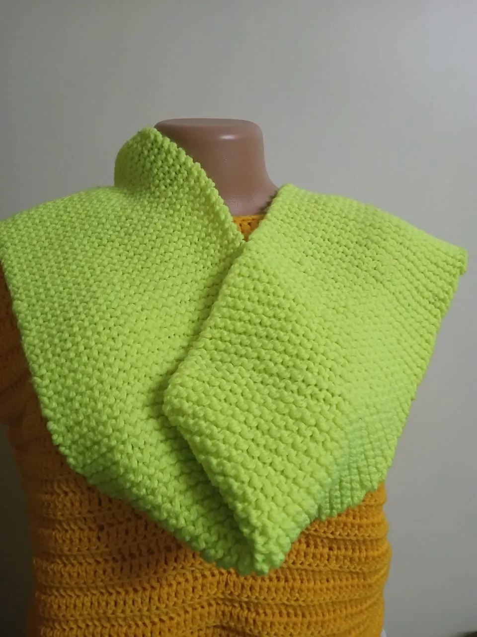 Round scarfs