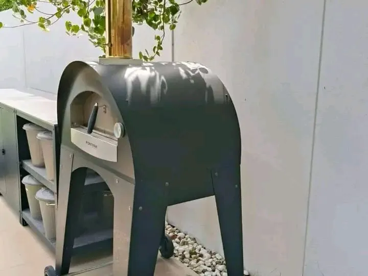 Outdoor Pizza Oven