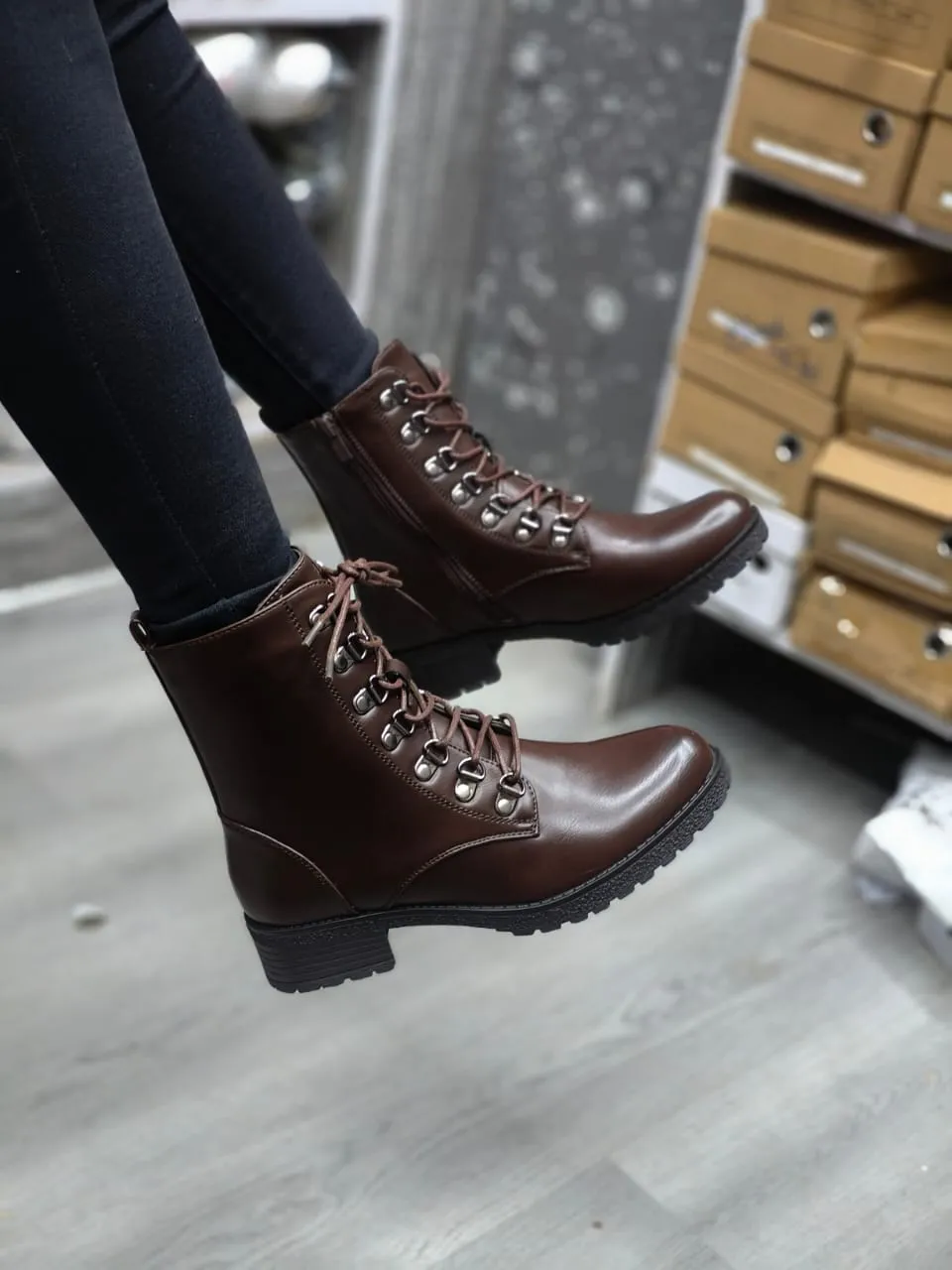 Ladies boots