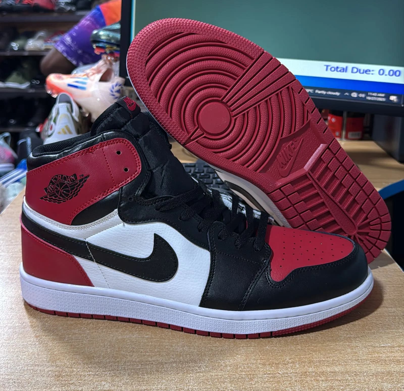 Nike Jordan 1 'Chicago Red' high top