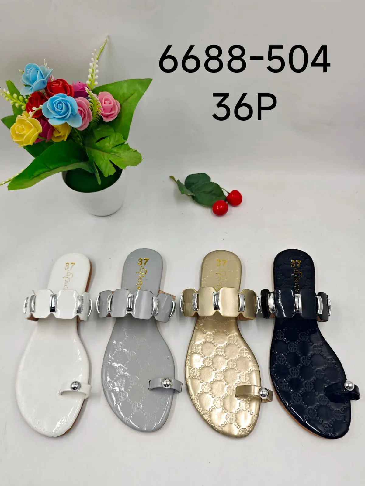 6688-504 - (Size 37)