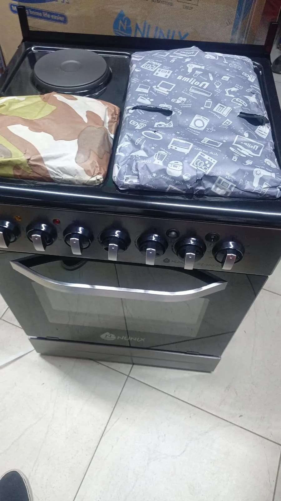 Nunix 4-Burner Electric/Gas Cooker with Oven