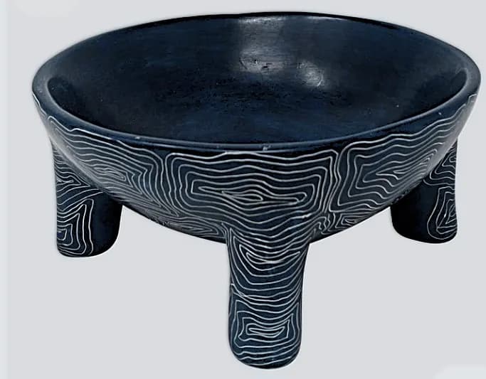Hand-Carved Decorative Stone Bowl – Zebra Pattern