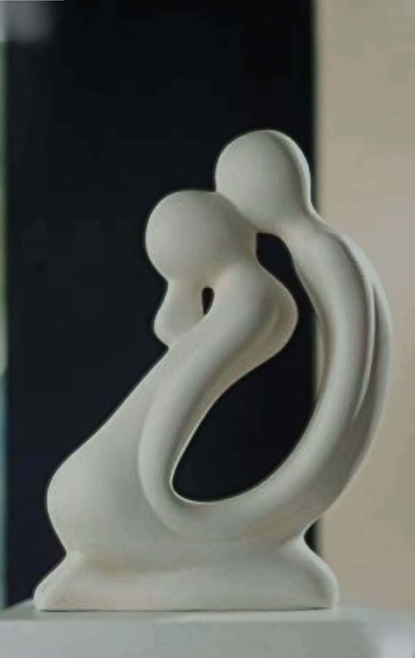 Kneeling Lovers Soapstone Sculpture – Abstract Romantic Art